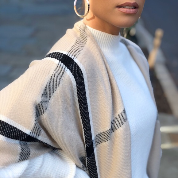 Plaid Shawl Poncho Kimono - Ashlee Nude & Black - Picture 5 of 8